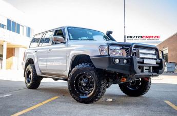 NISSAN PATROL REVOLVER GLOSS BLACK WITH MILLED ACCENTS